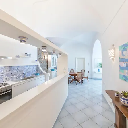 Dei Lecci - 7 Luxury With Private Pool Or Jacuzzi Villa