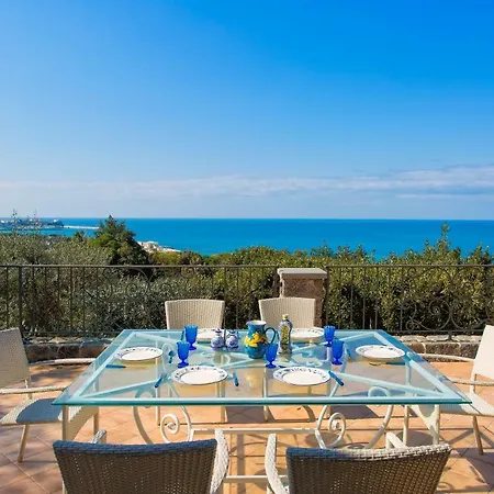 Dei Lecci - 7 Luxury With Private Pool Or Jacuzzi 别墅